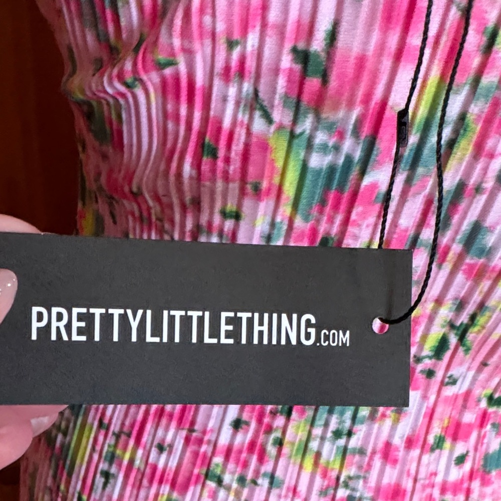 PrettyLittleThing Pink Floral Ribbed Maxi Dress - Picture 2 of 4